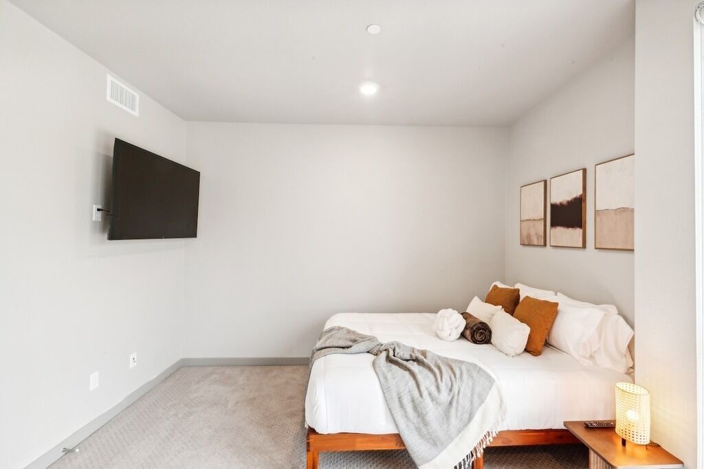 Photo of Bedroom in Golden Hill