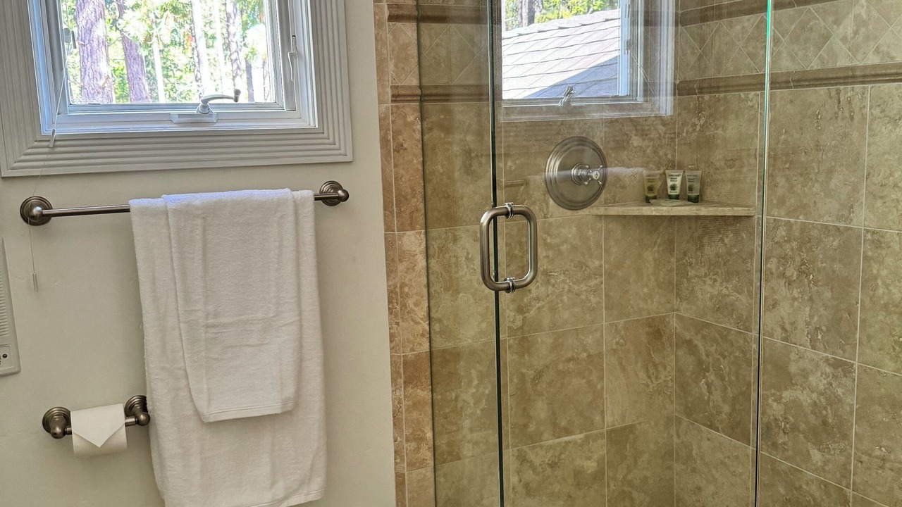 Photo of Bathroom in Apple Hill