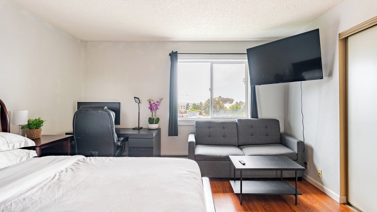 Photo of Bedroom in Berkeley