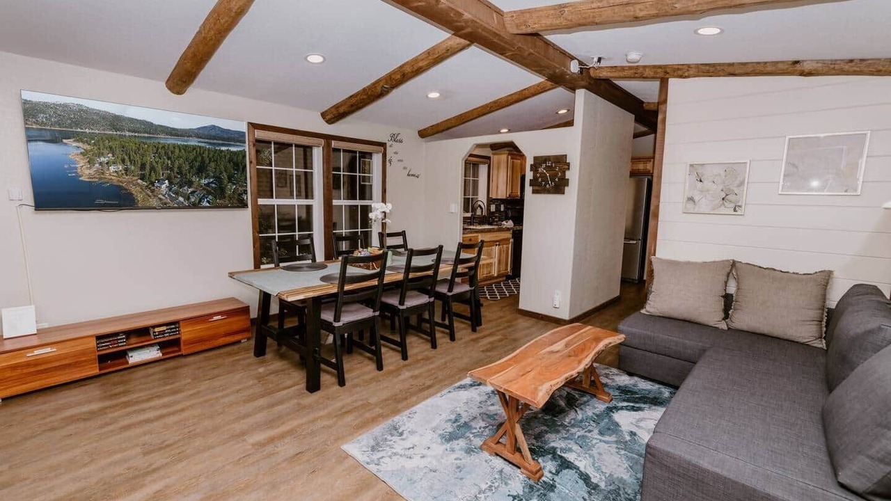 Photo of Livingroom in Big Bear Lake