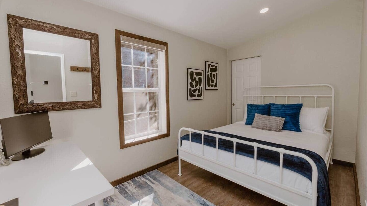 Photo of Bedroom in Big Bear Lake
