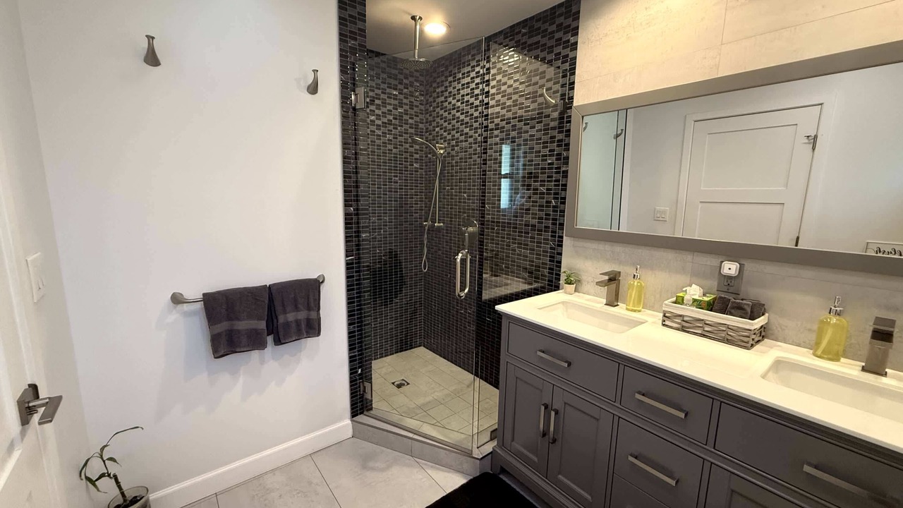 Photo of Bathroom in Burbank