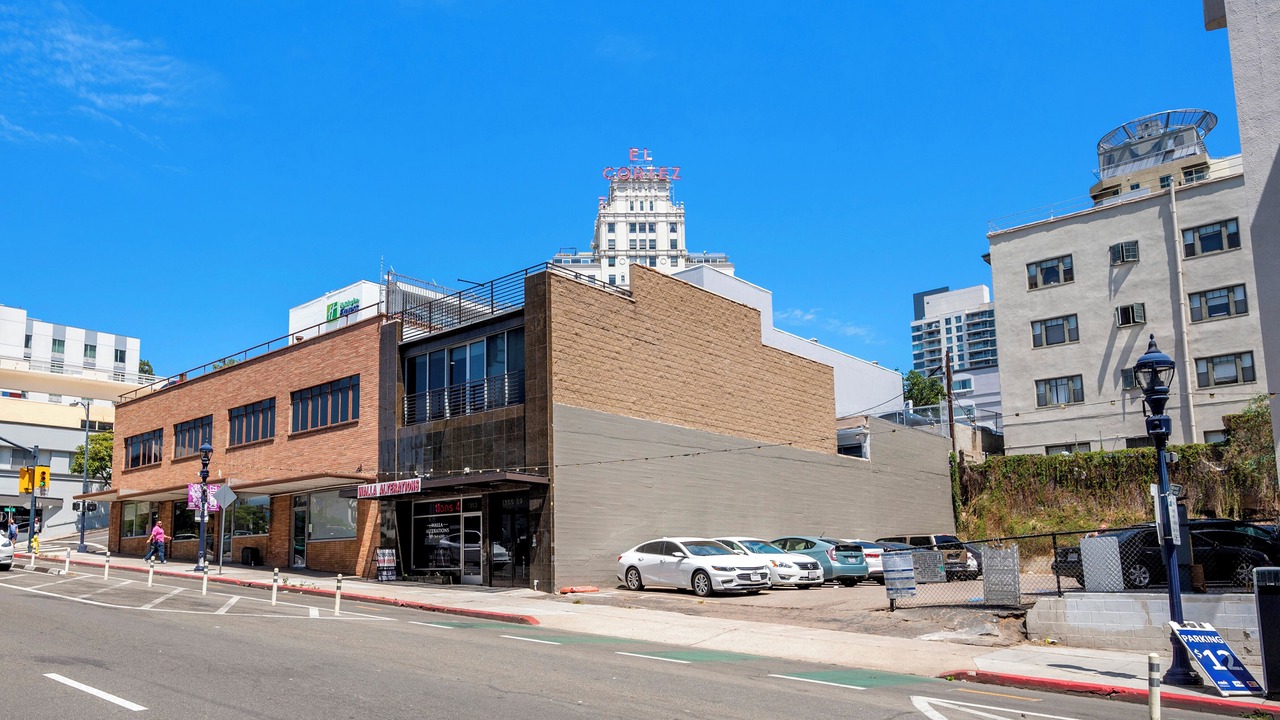 Photo of Outdoor in Cortez Hill