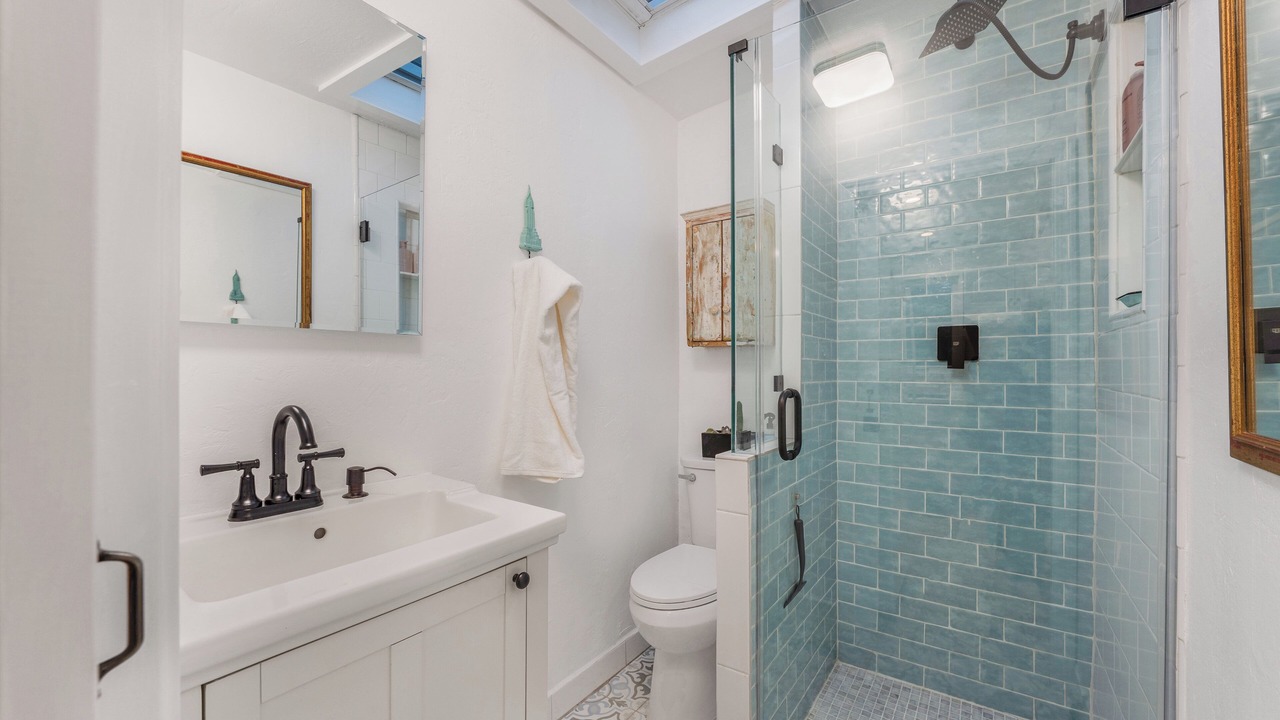 Photo of Bathroom in Laguna