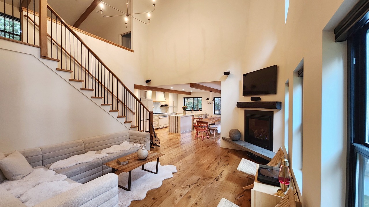 Photo of Livingroom in Tahoe Pines