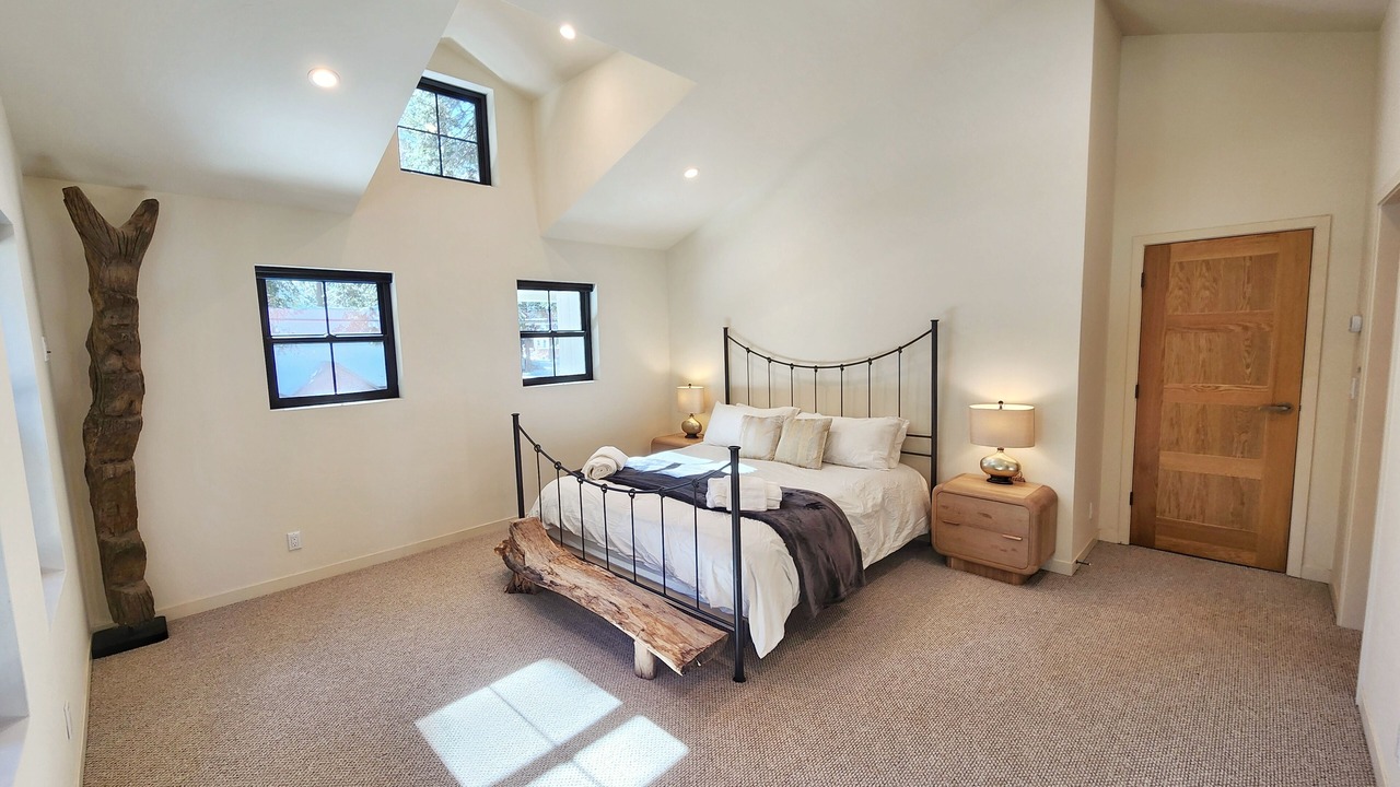 Photo of Bedroom in Tahoe Pines