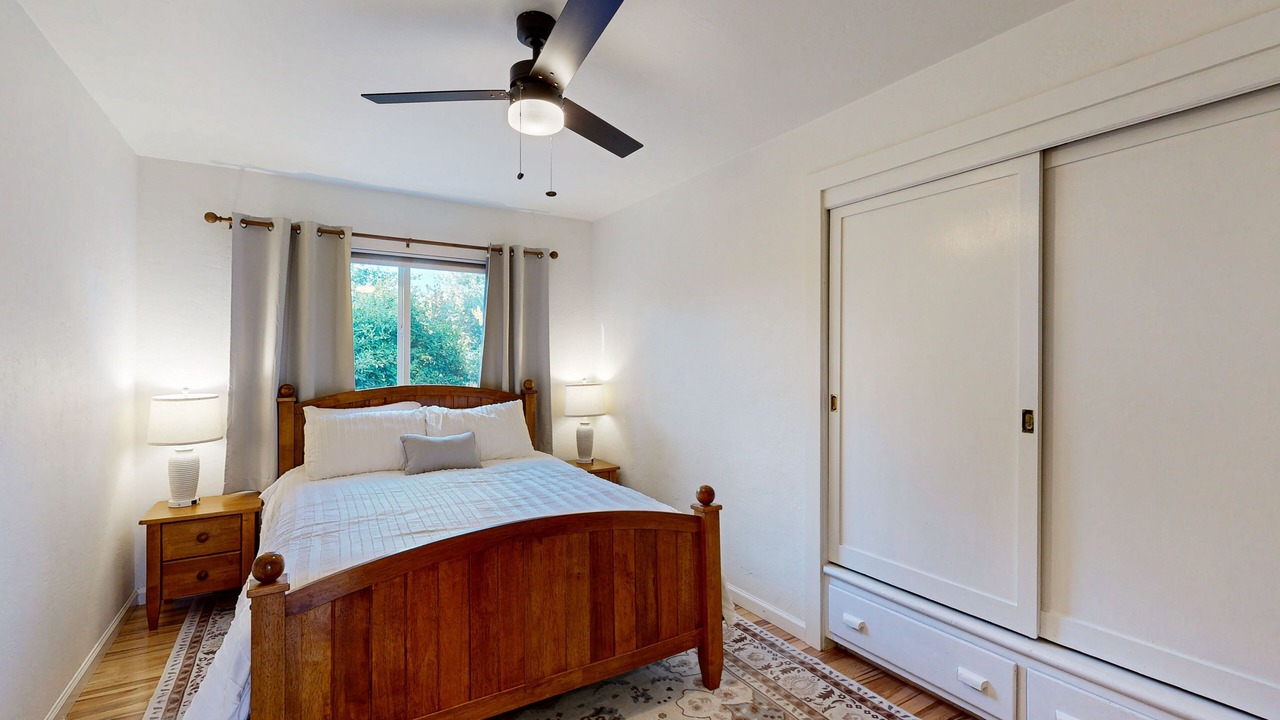Photo of Bedroom in Jamestown