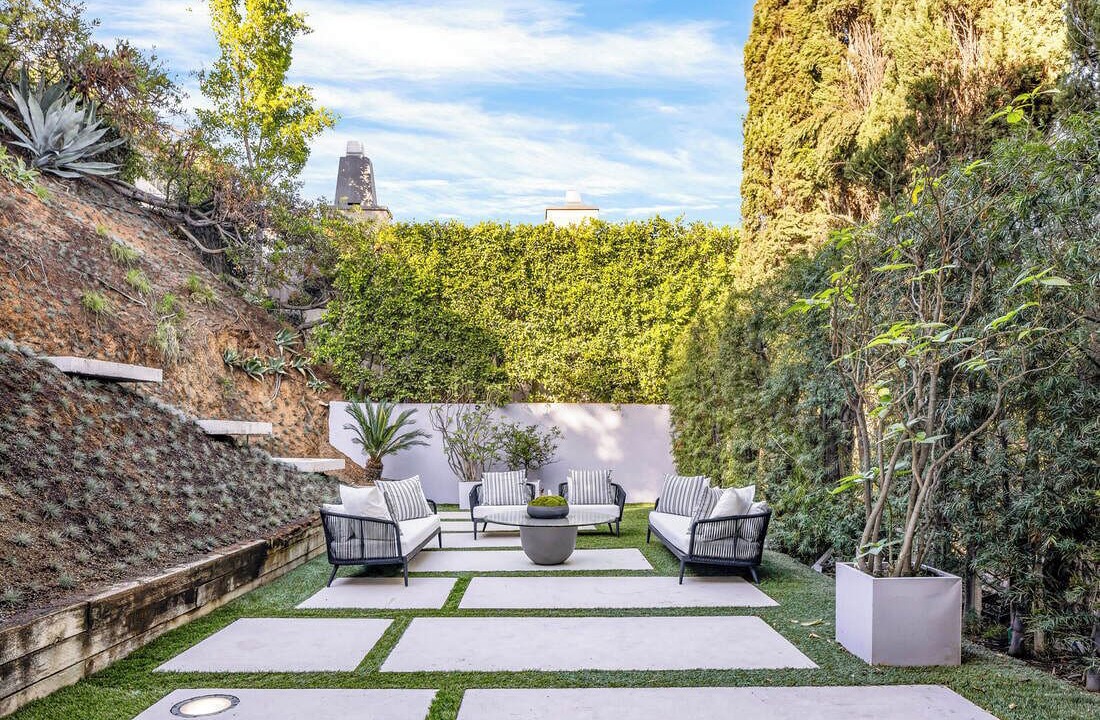 Photo of Outdoor in Hollywood