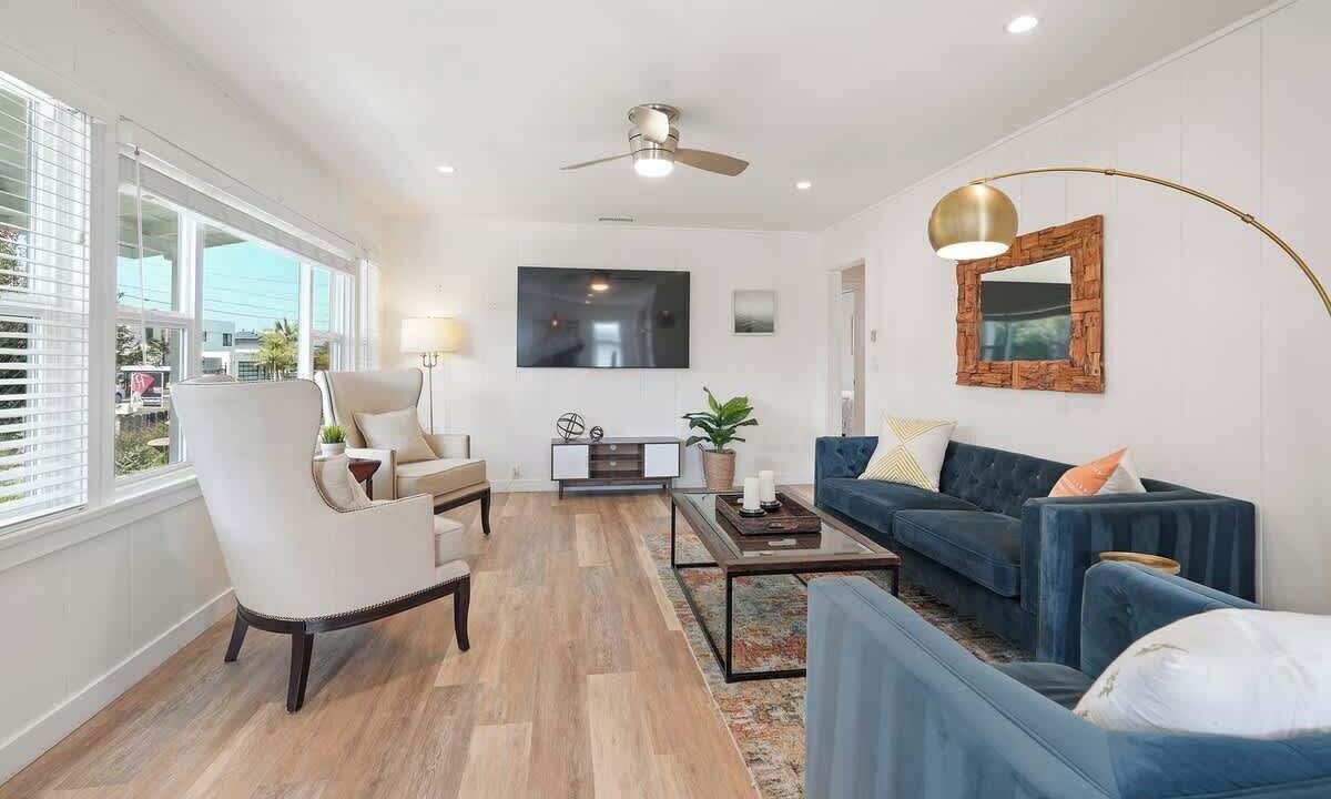 Photo of Livingroom in Carlsbad Village