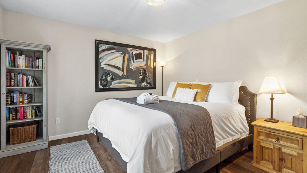 Photo of Bedroom in North Upper Truckee