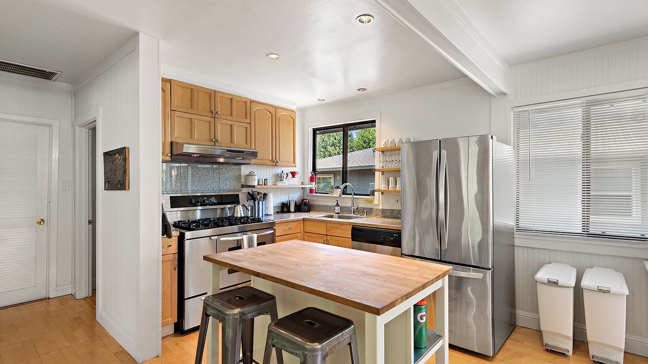 Photo of Bedroom in Guerneville