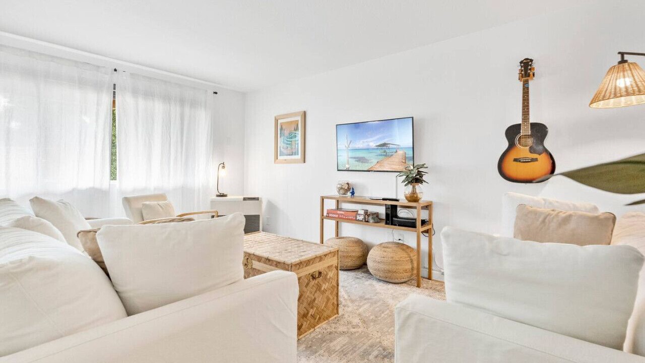 Photo of Livingroom in Crescent City North