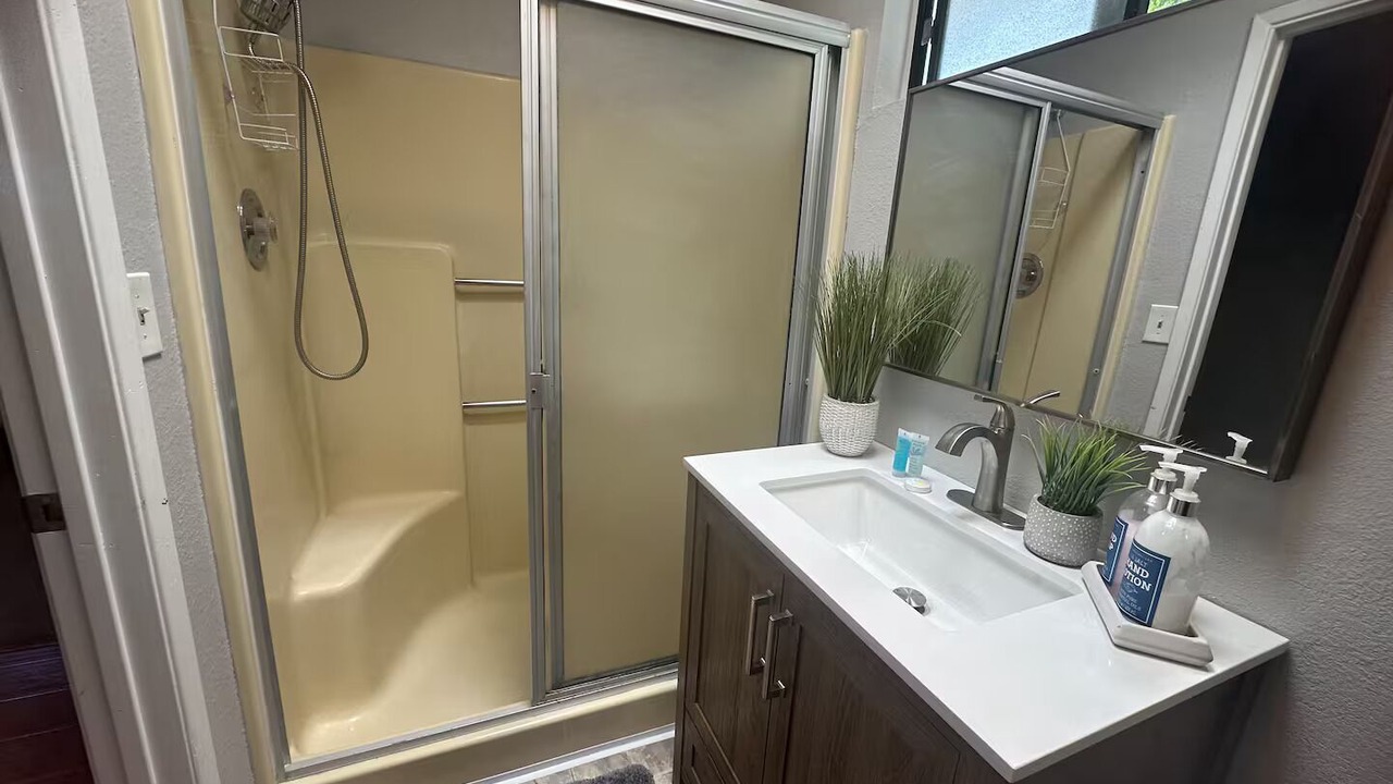 Photo of Bathroom in Allied Gardens