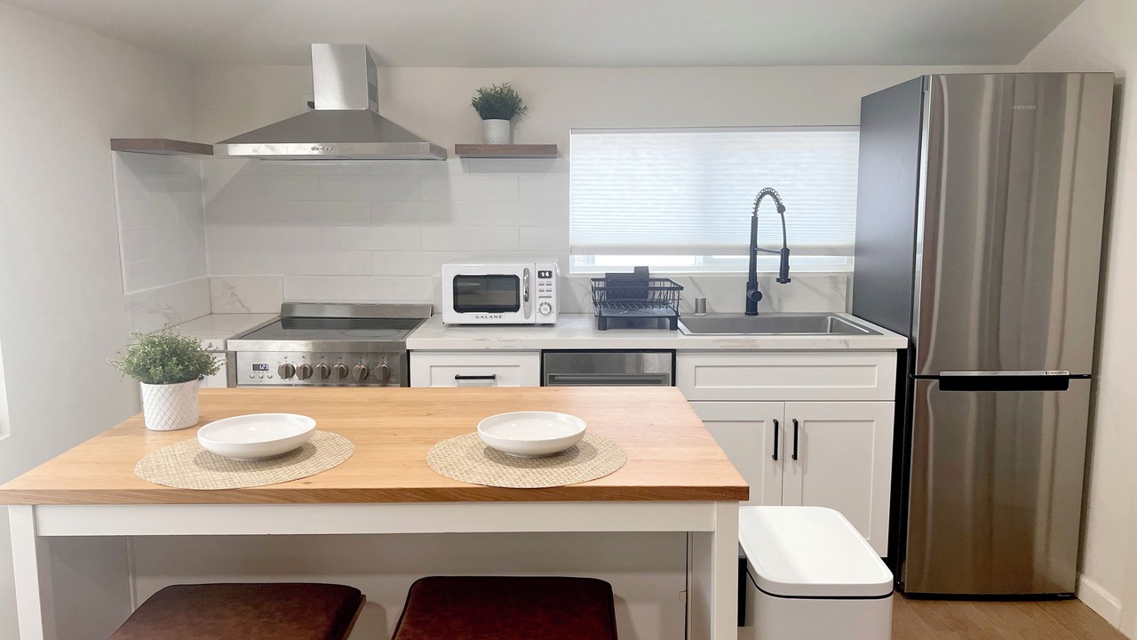 Photo of Kitchen in West Los Angeles
