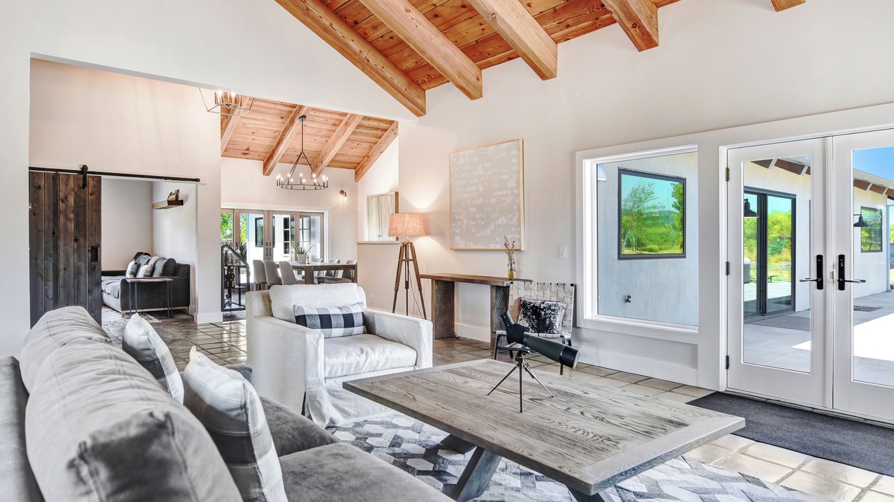 Photo of Livingroom in Sonoma