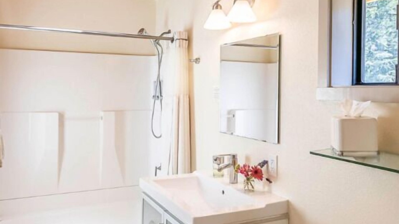 Photo of Bathroom in Little River