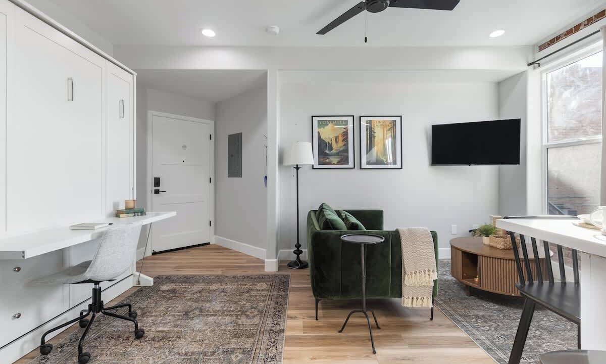 Photo of Livingroom in Tulare