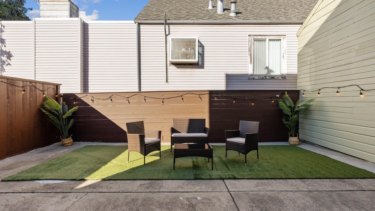 Photo of Patio Balcony in Mission Terrace