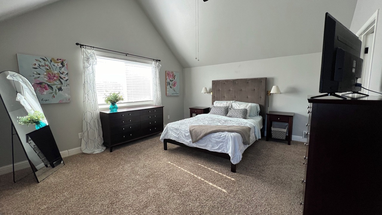 Photo of Bedroom in Santa Rosa