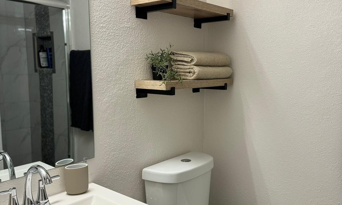 Photo of Bathroom in South Natomas