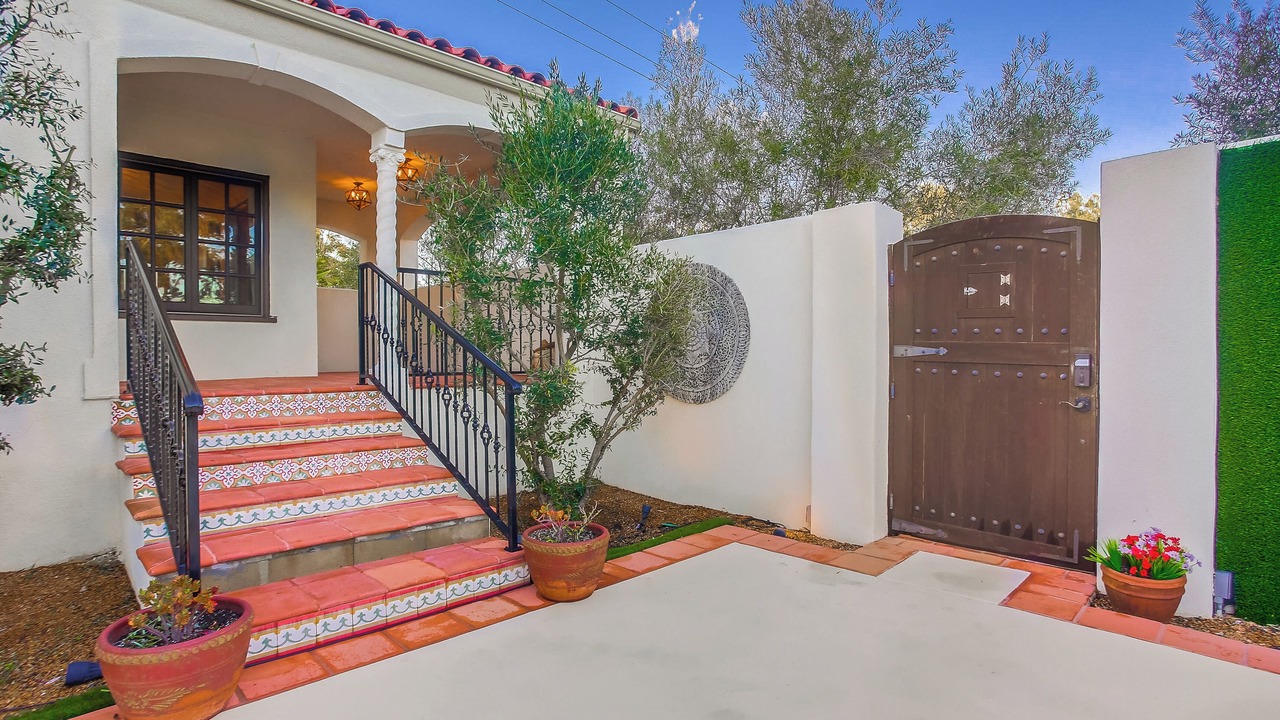 Photo of Outdoor in Loma Portal