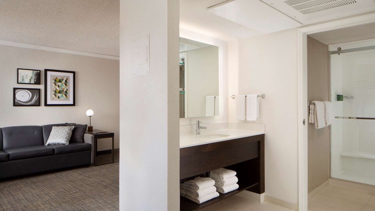 Photo of Bathroom in Raisin