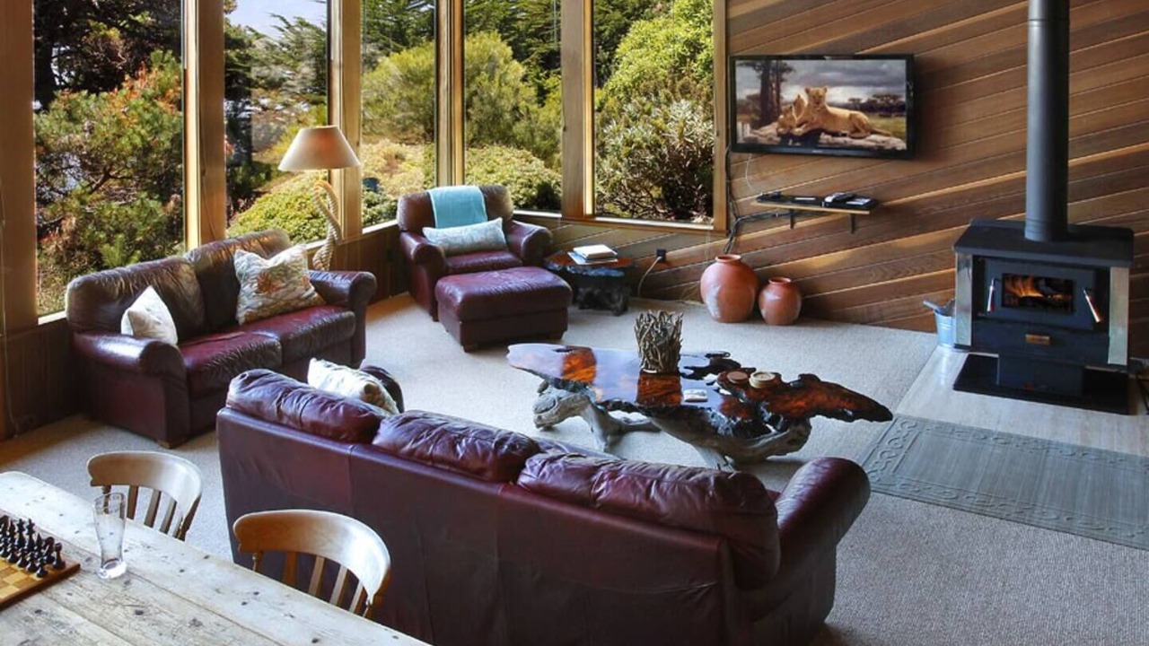 Photo of Livingroom in Jenner