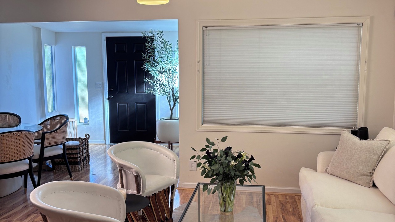 Photo of Livingroom in Warm Sands
