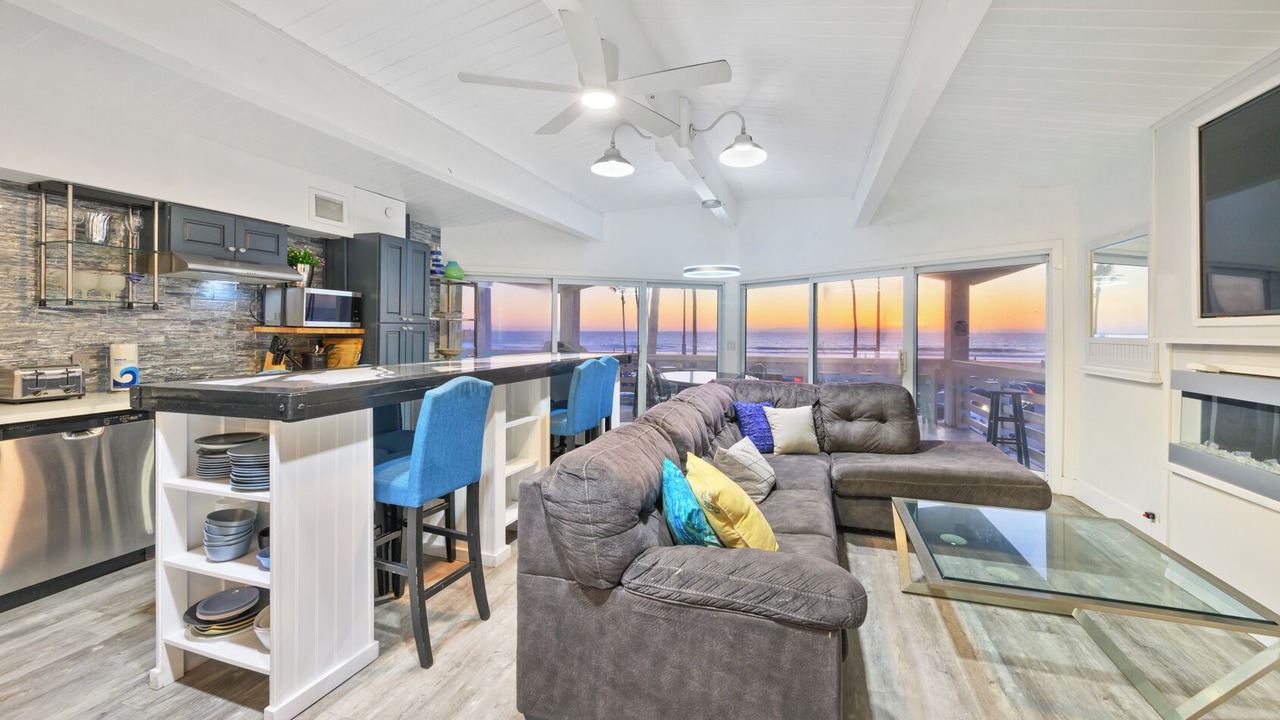 Photo of Livingroom in West Newport