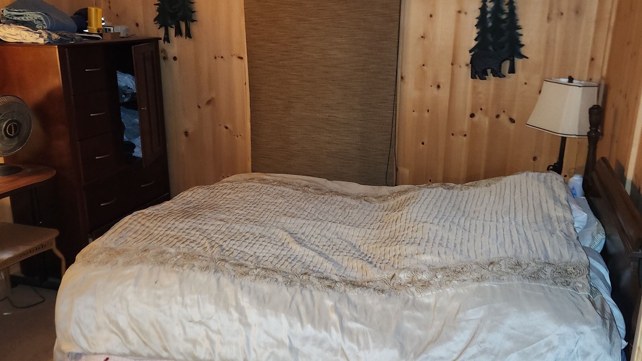 Photo of Bedroom in Wrightwood