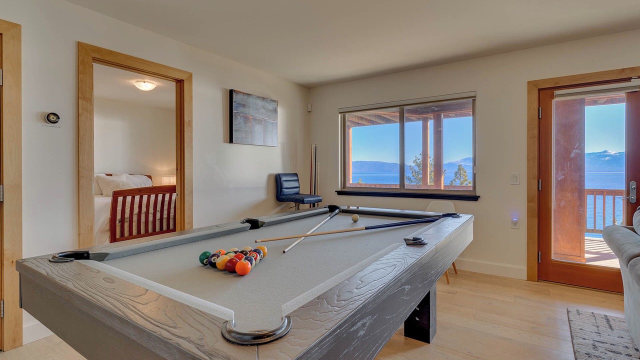 Photo of Bedroom in Meeks Bay