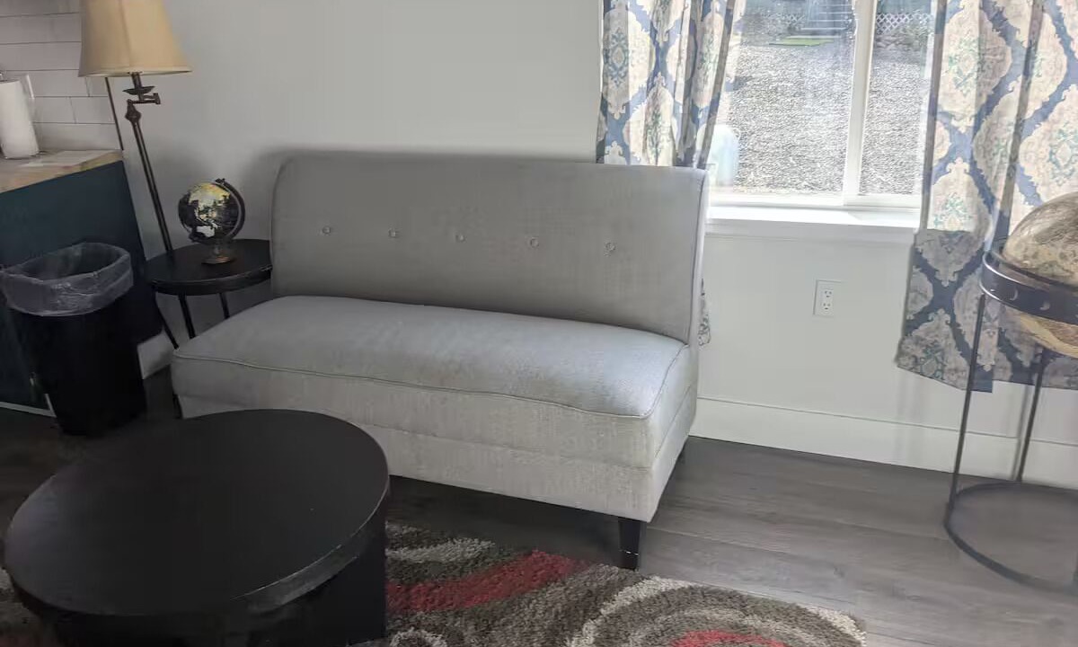 Photo of Livingroom in Kelseyville