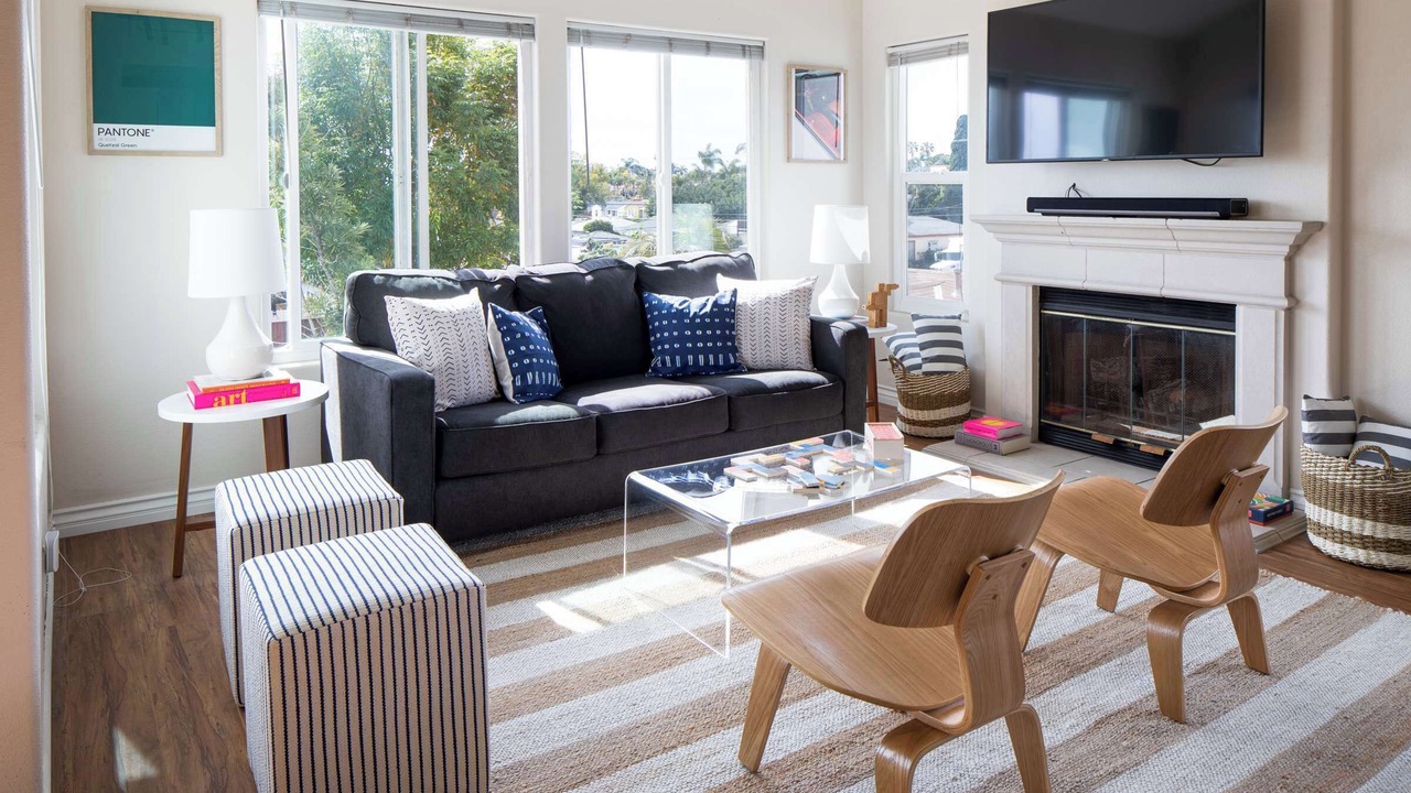 Photo of Livingroom in North Pacific Beach