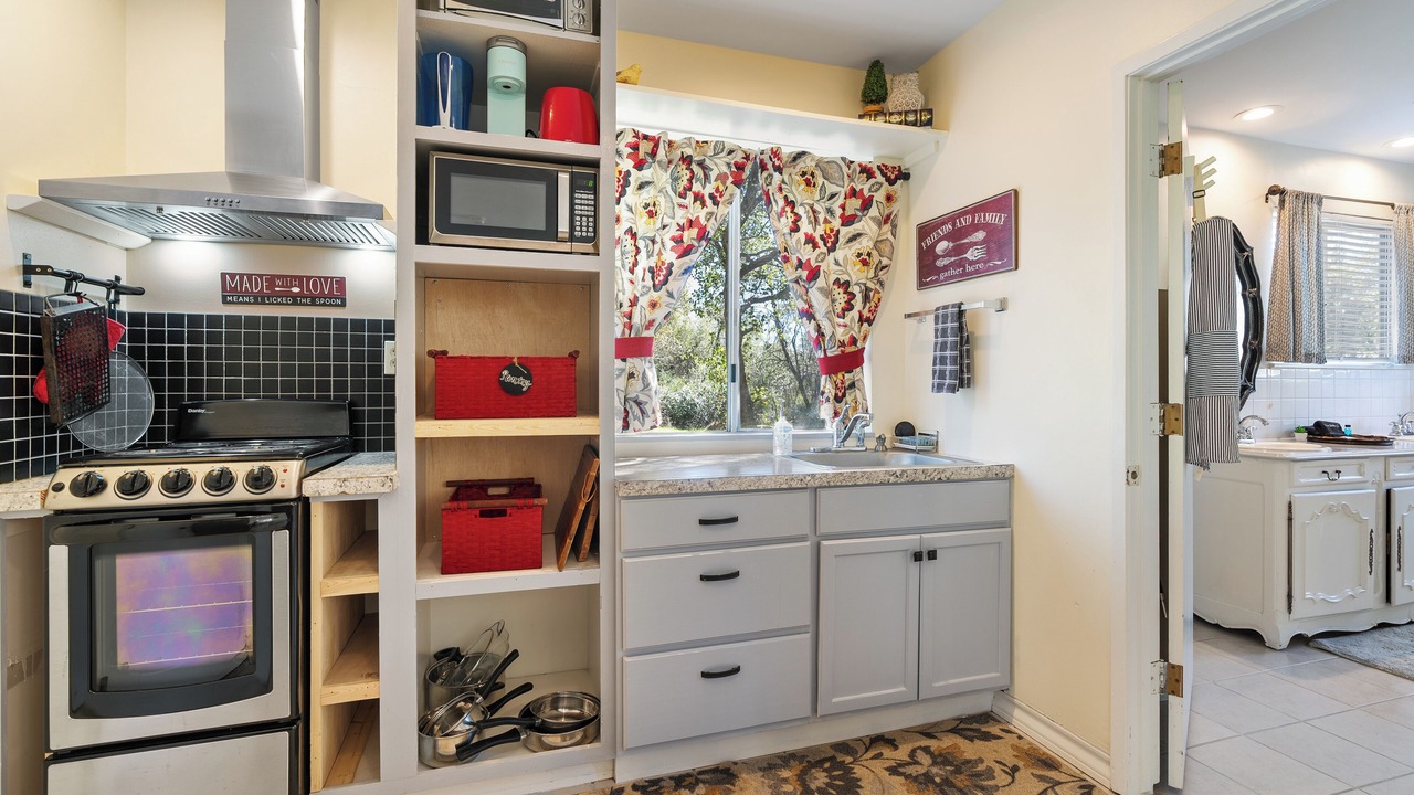 Photo of Kitchen in Shasta Lake