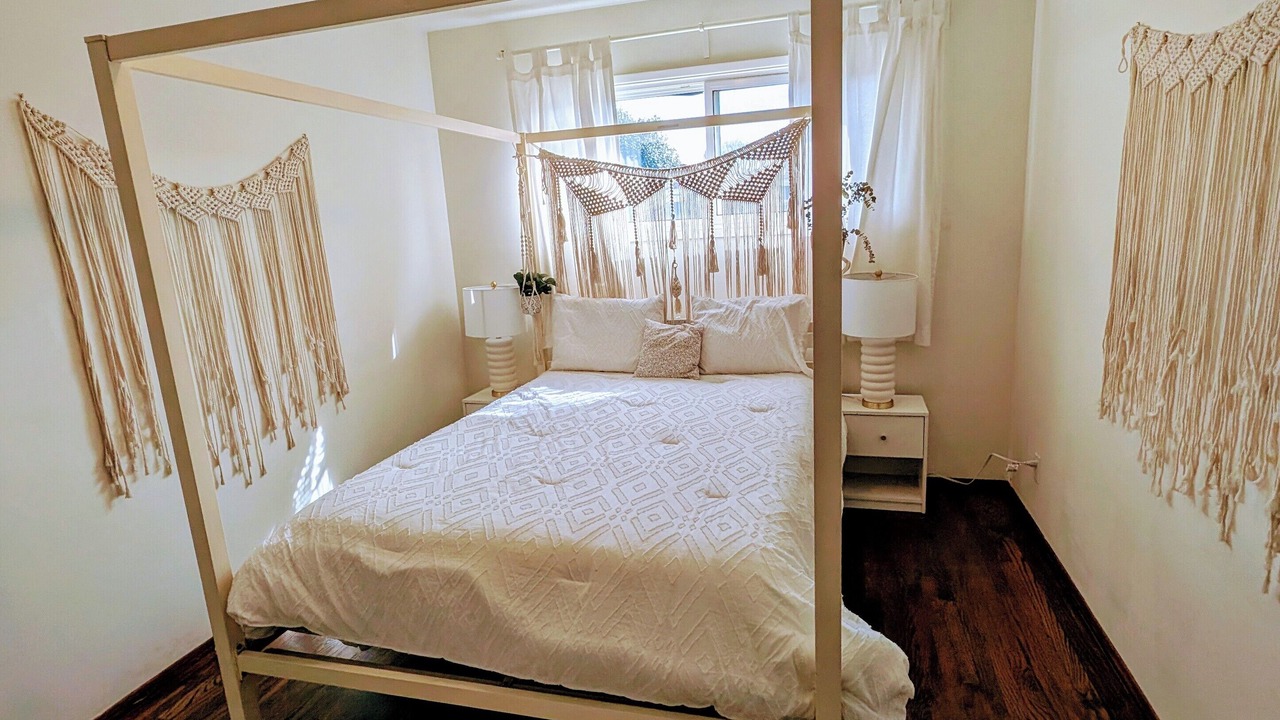 Photo of Bedroom in Mar Vista