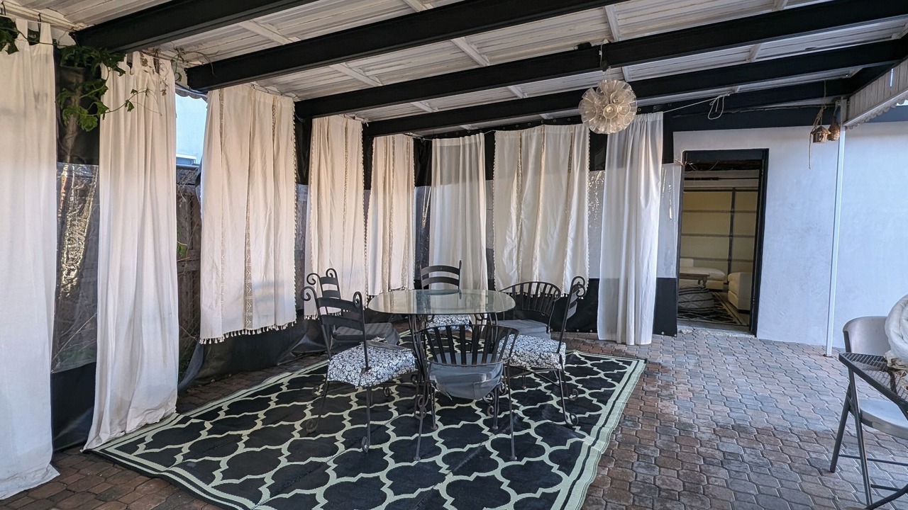 Photo of Outdoor in Mar Vista