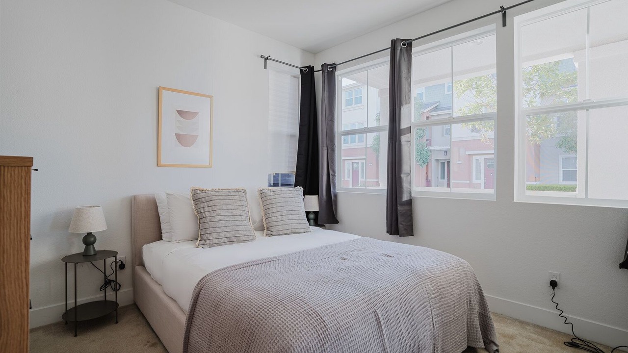Photo of Bedroom in Newark