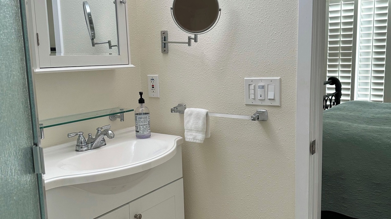 Photo of Bathroom in Kenwood