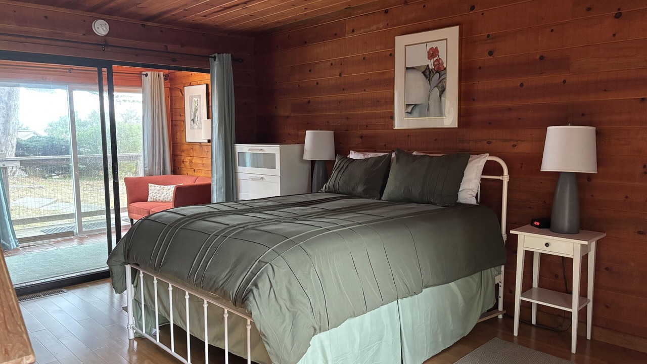 Photo of Bedroom in Occidental