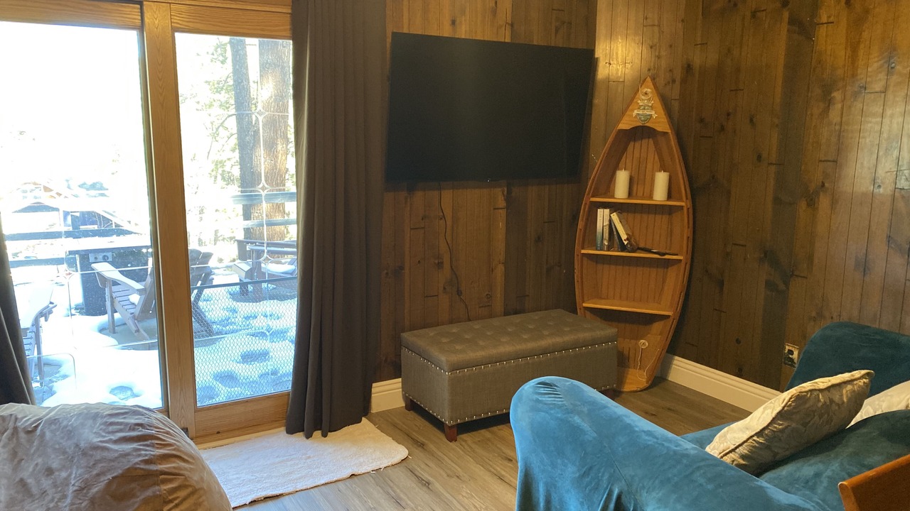 Photo of Livingroom in Wrightwood