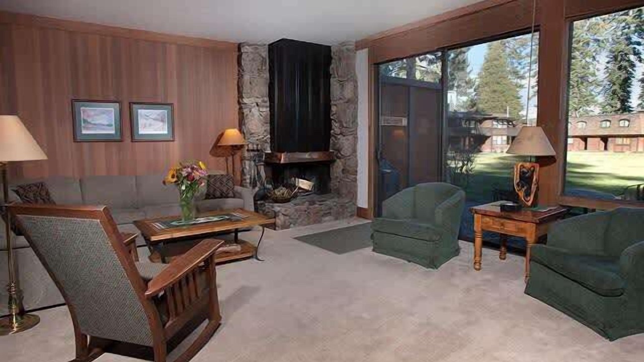 Photo of Livingroom in Tahoe Sierra Estates