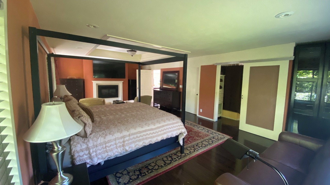 Photo of Bedroom in Sleepy Hollow