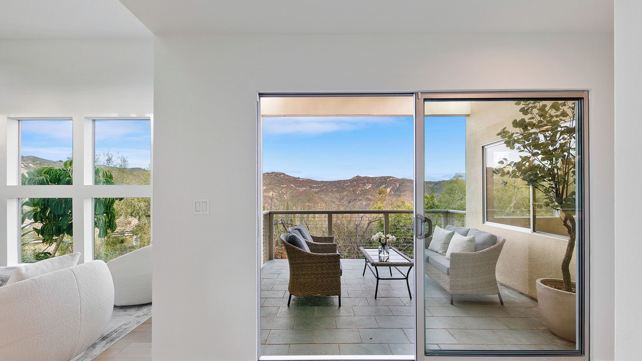 Photo of Livingroom in Malibu