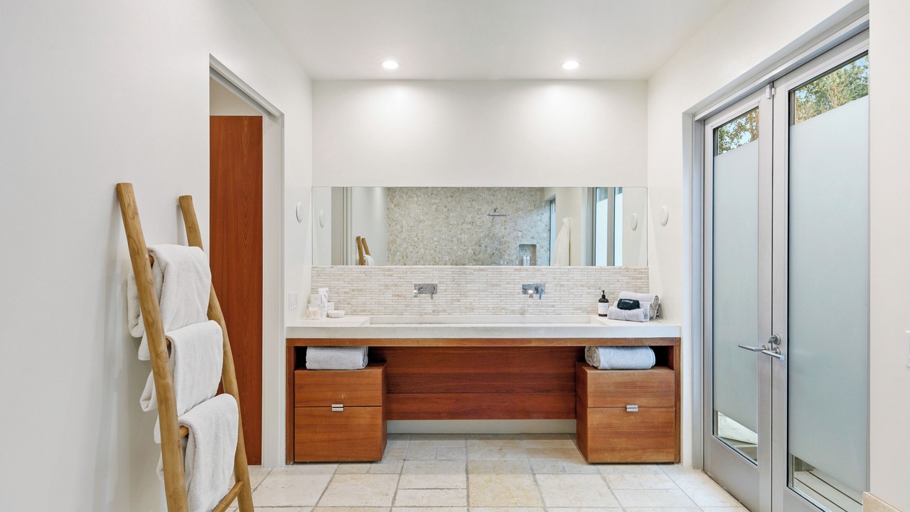 Photo of Bathroom in Malibu