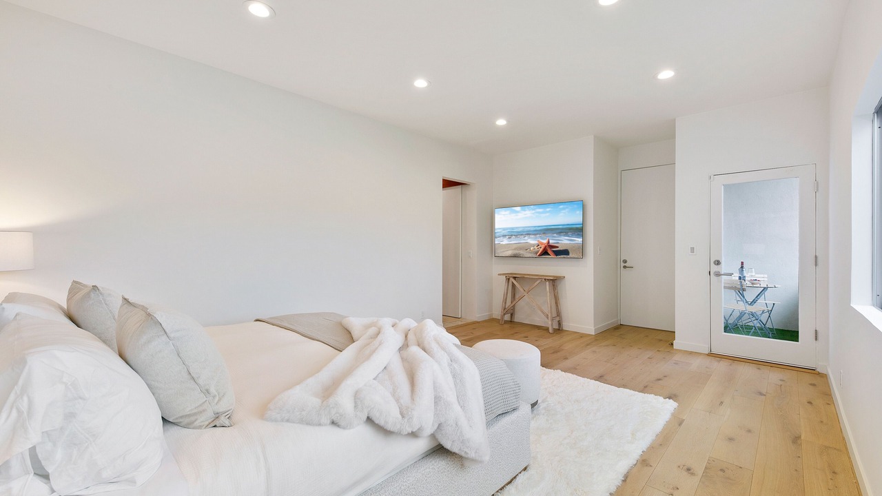 Photo of Bedroom in Malibu