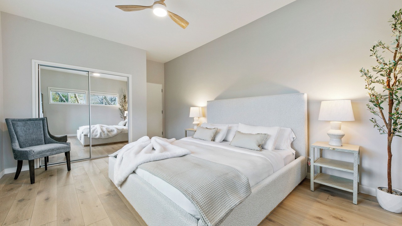 Photo of Bedroom in Malibu