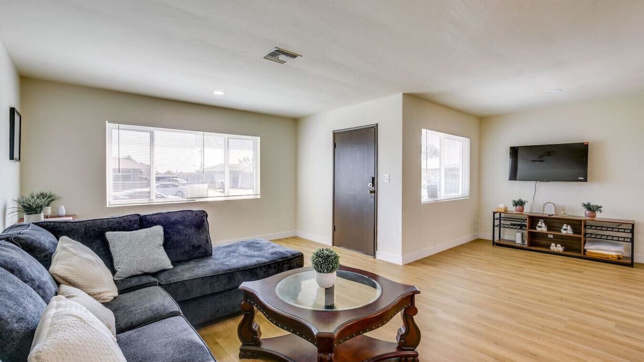 Photo of Livingroom in Lincoln Acres