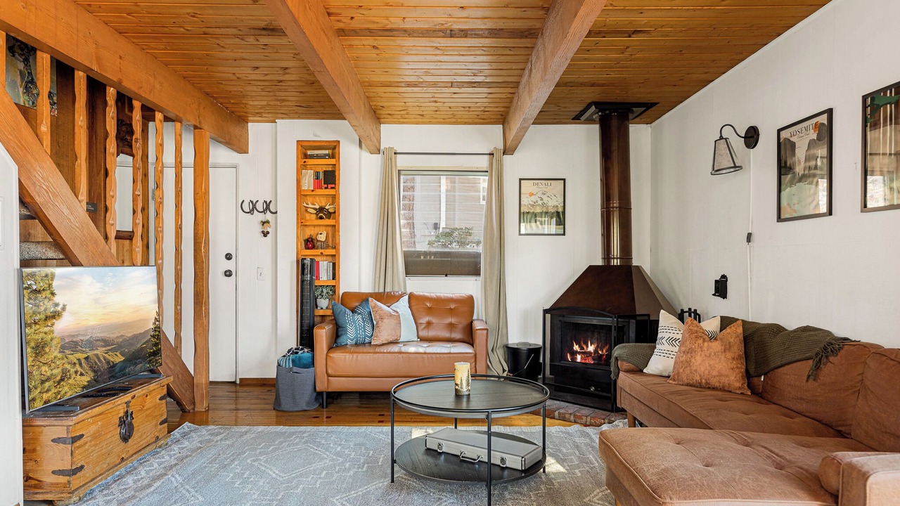 Photo of Livingroom in Big Bear Lake