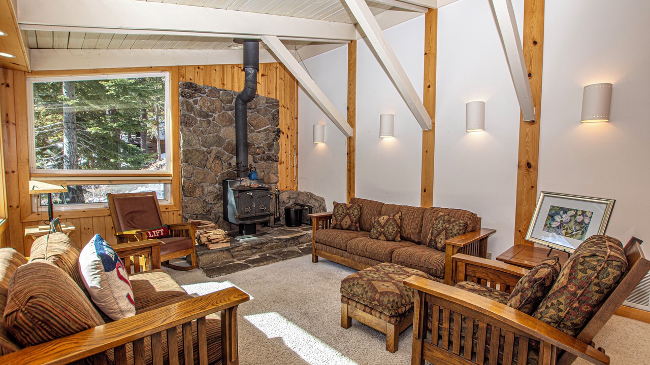 Photo of Livingroom in Olympic Valley
