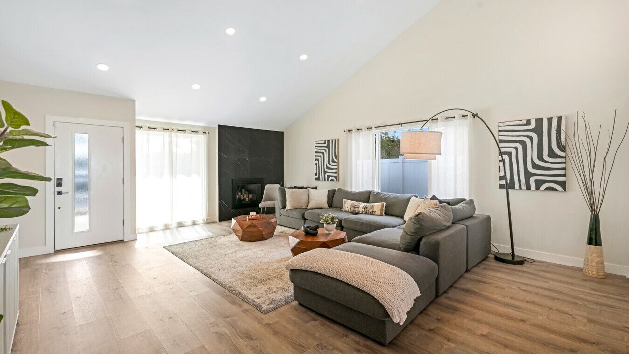 Photo of Livingroom in Bay Ho